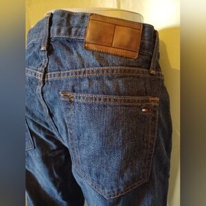 A Tommy Hilfiger Straight Leg Blue Jeans